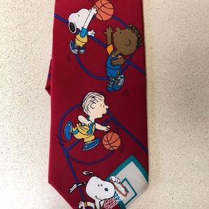 Peanuts Snoopy Basketball Tie